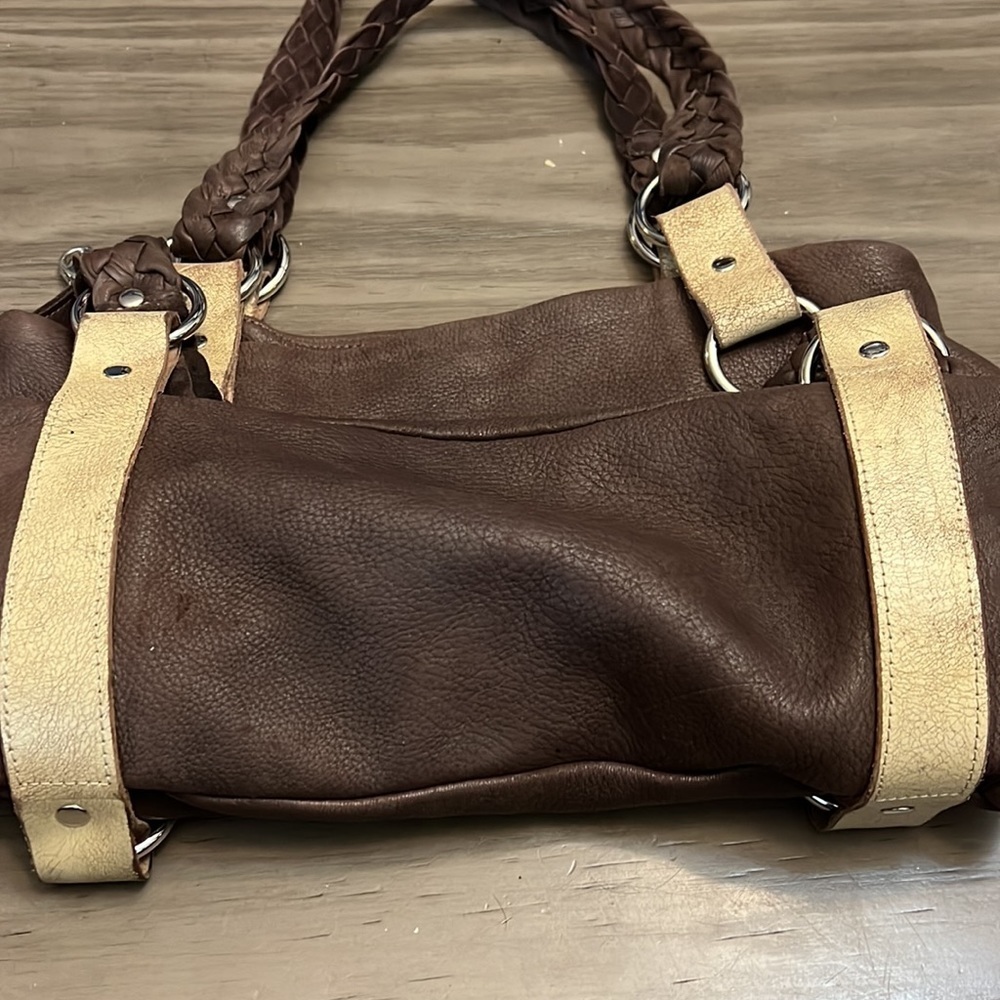 Y2K TYLIE MALIBU LEATHER BRAIDED HANDLE CREAM & BROWN SHOULDER BAG - Picture 6 of 16